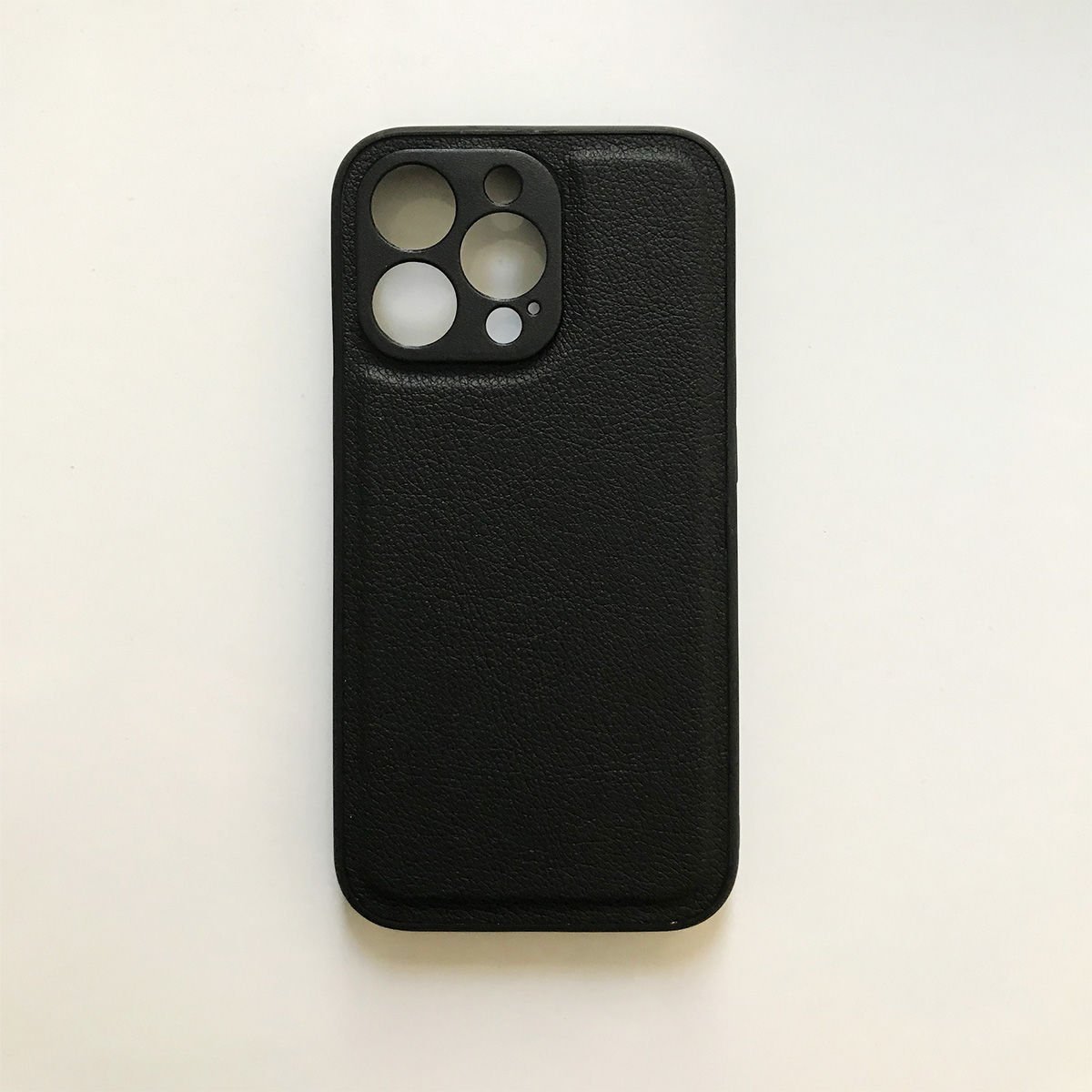 OUTLET - Luxury Leather: Black - iPhone 14 Pro